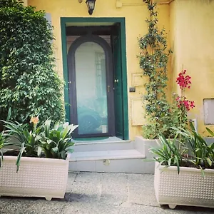 jennis-indipendent-tiny-house.hotels-amalfi.com/